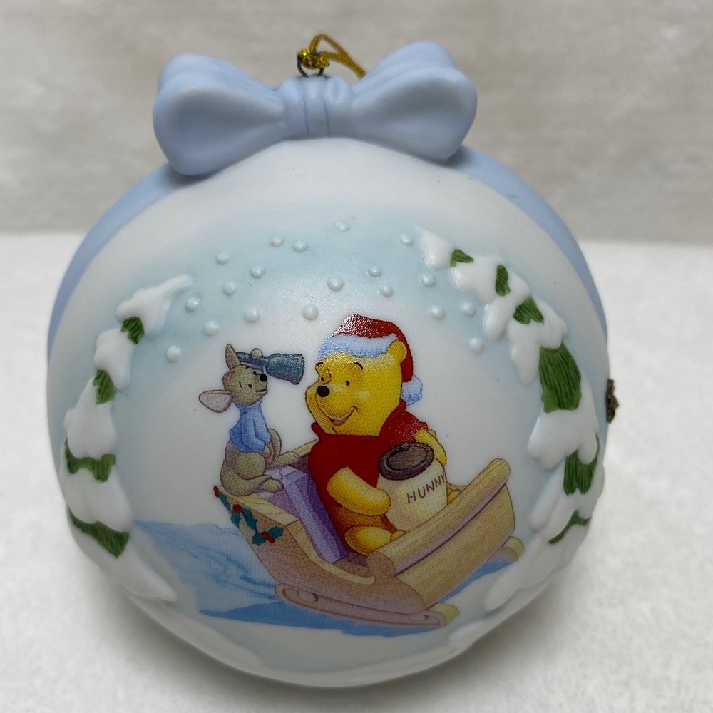 VTG Disney Ceramic 1999 Winnie The Pooh &‎ Piglet Christmas Ornament Collectible